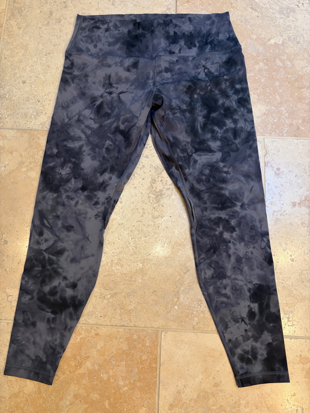 Lululemon Diamond Dye leggings